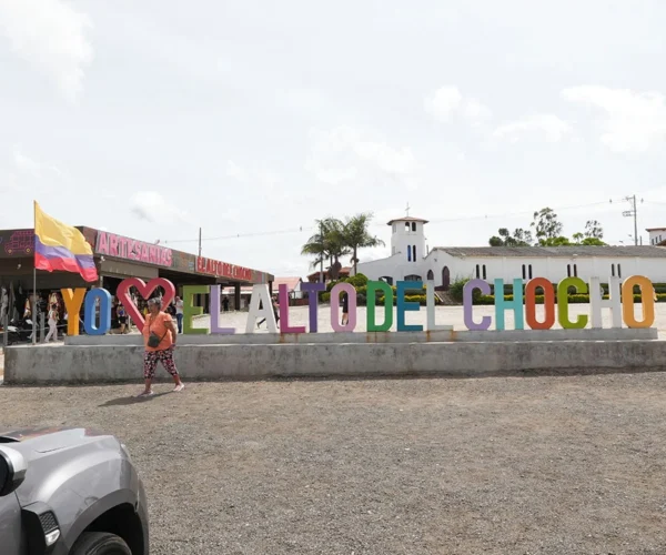 Tour al Alto del Chocho  y Tour a Guatapé